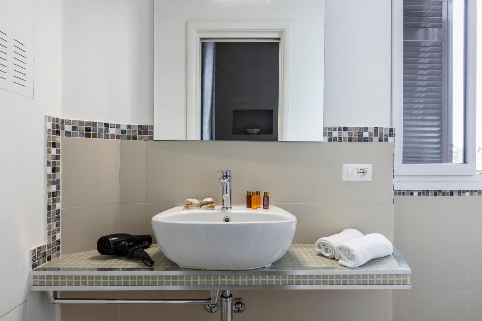 Deza Cozy Place Manzoni Rzym Zewnętrze zdjęcie